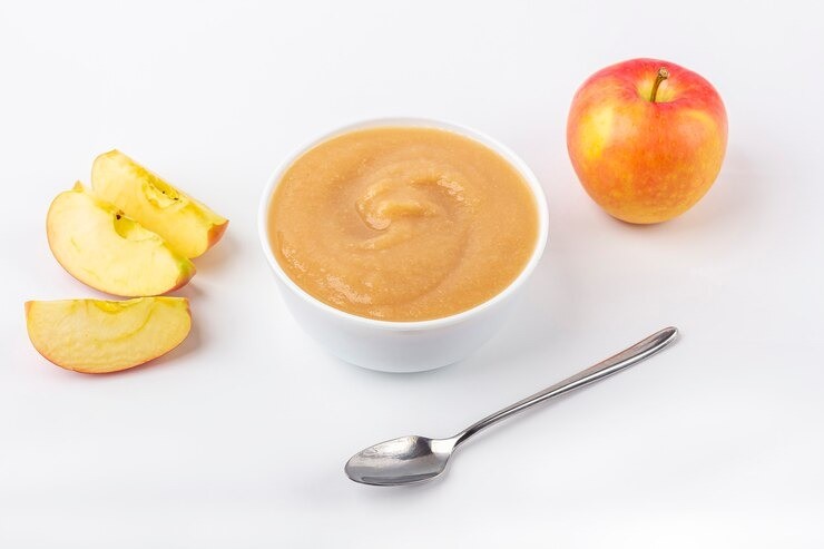 manfaat buah apel untuk bayi, apel untuk mpasi, apel kukus bayi, camilan sehat anak, buah untuk imunitas anak, buah tinggi serat untuk bayi, vitamin c alami untuk bayi, cara menyajikan apel untuk mpasi, puree apel bayi, apel untuk pencernaan anak